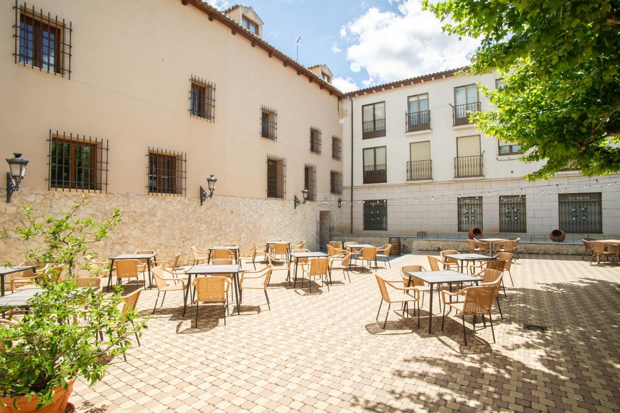 Azz Penafiel Las Claras Hotel & Spa 외부 사진